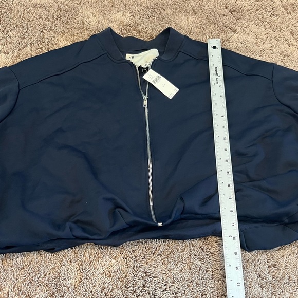 NWT new small / medium Anthropologie bubble bomber jacket navy blue zip up - Picture 16 of 16